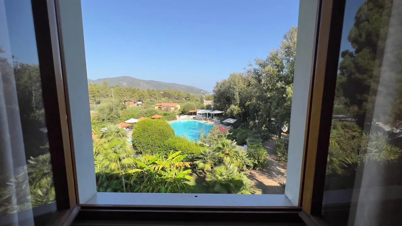 Eden Park Hotel Marina di Campo 3*,