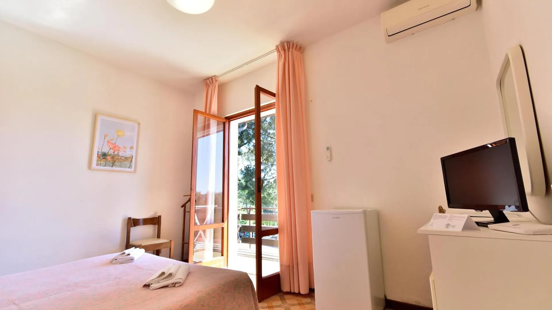 Eden Park Hotel Marina di Campo 3*,